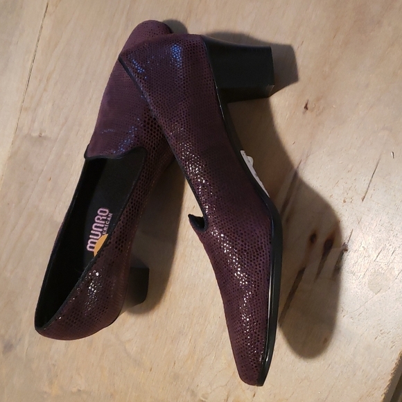 LADIES NWT MUNRO AMERICAN PUMPS SZ 7 - Picture 3 of 11